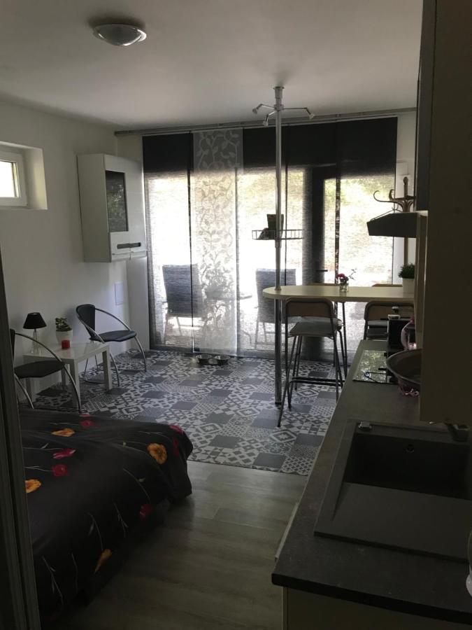 Ivi Apartment Svaty Jur Luaran gambar
