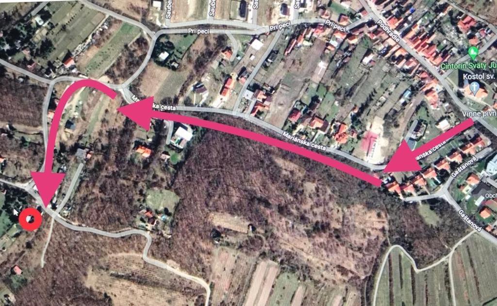 Ivi Apartment Svaty Jur Luaran gambar